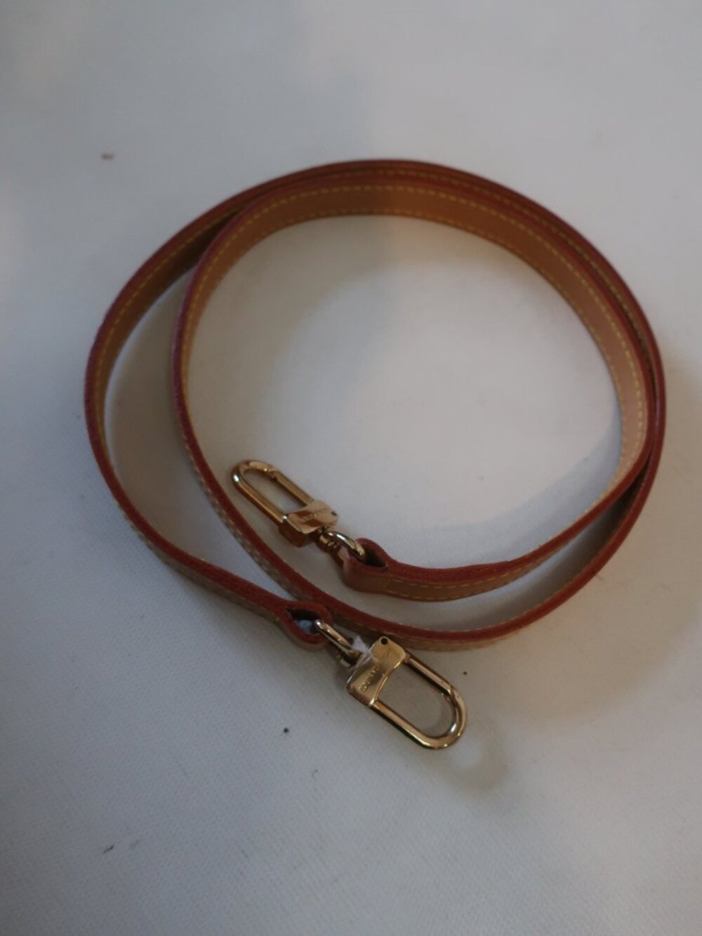 Authentic Womens Louis Vuitton Tan Vachetta Cowhide Leather 39" Handbag Strap